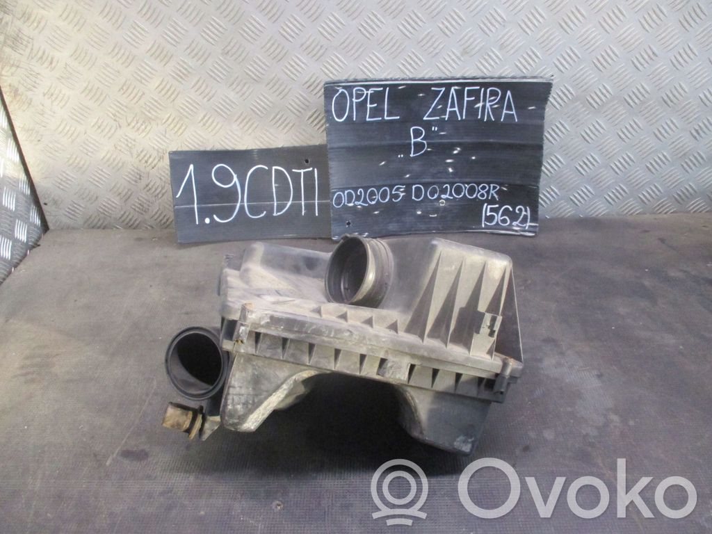 Opel Zafira B Caja del filtro de aire 