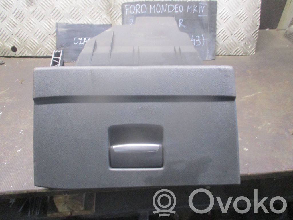 Guantera   CS71A06010CA