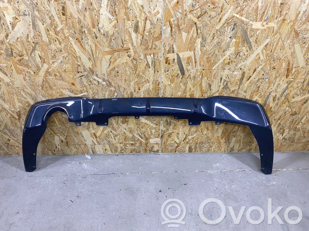 BMW 2 F44 Apakšējā bampera daļa 