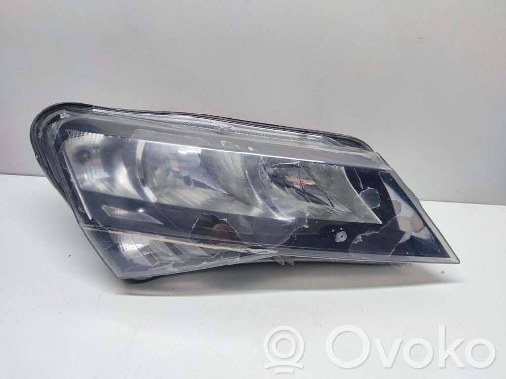 Skoda Superb B8 (3V) Headlight/headlamp 