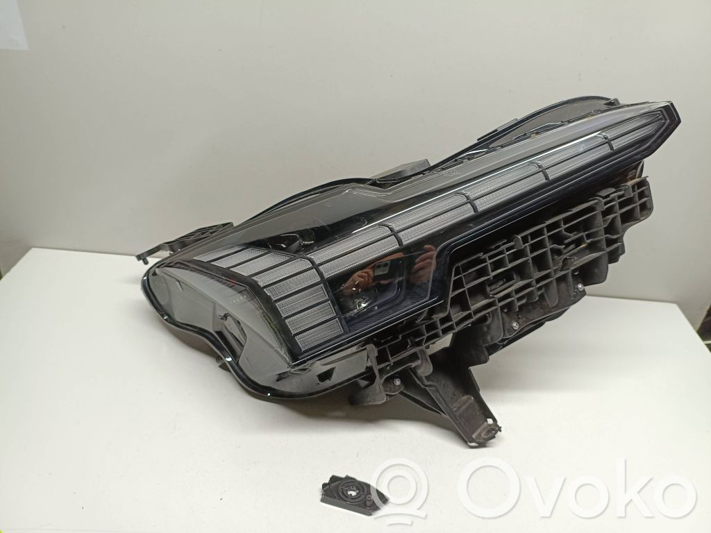Volvo EX30 Priekinis žibintas 