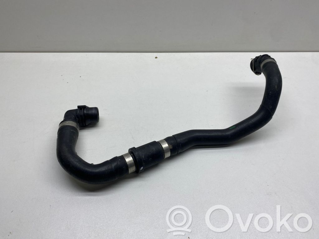 BMW i4 Conductă/furtun lichid de răcire motor 