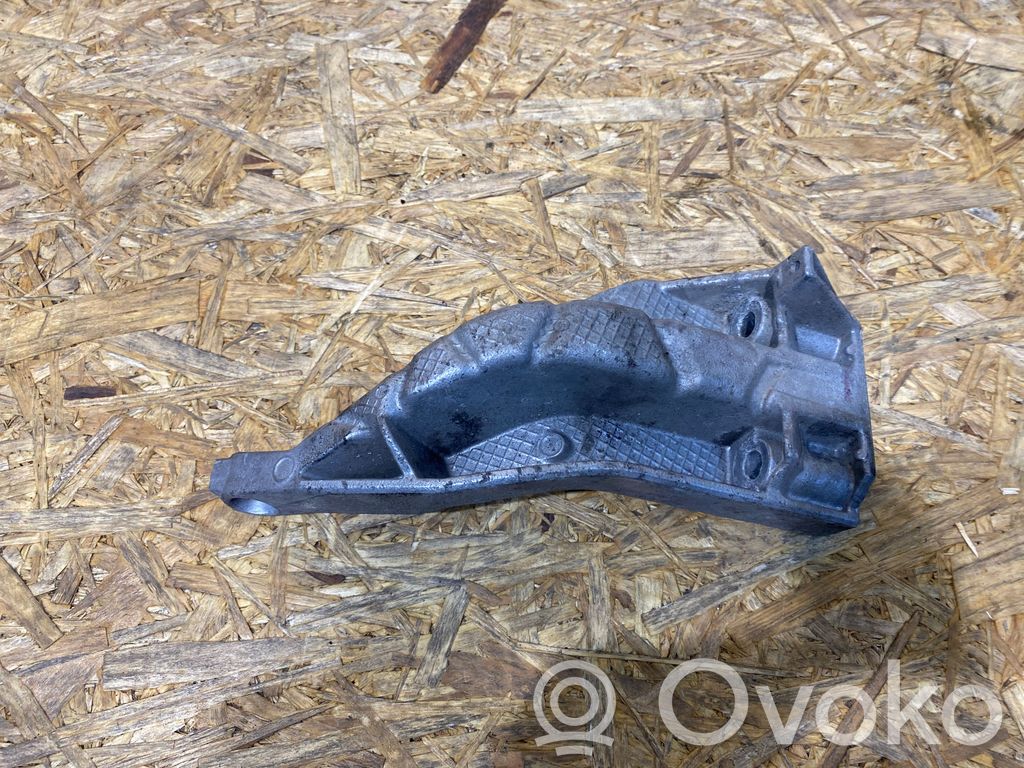 Microcar Due First Engine mounting bracket 