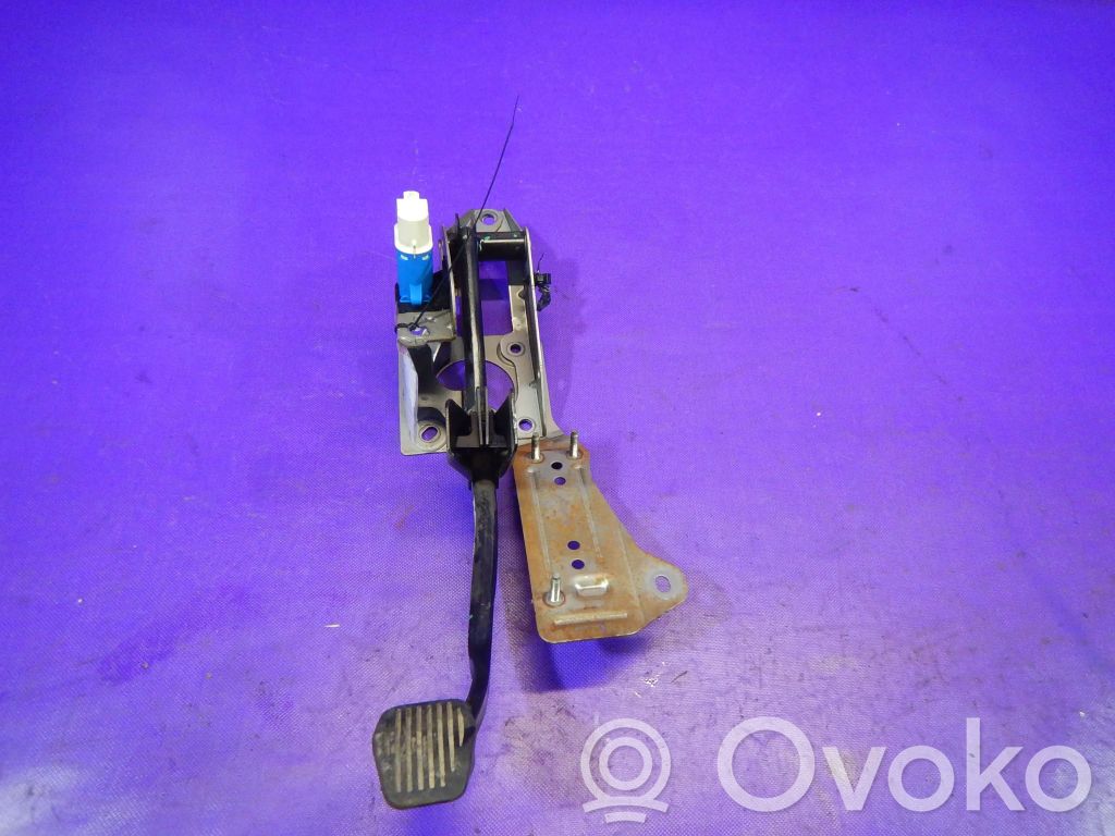 Ford Focus C-MAX Brake pedal 