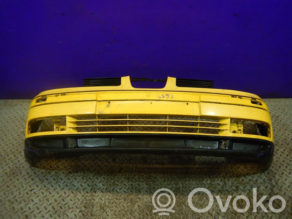 Seat Cordoba (6K) Parachoques delantero 