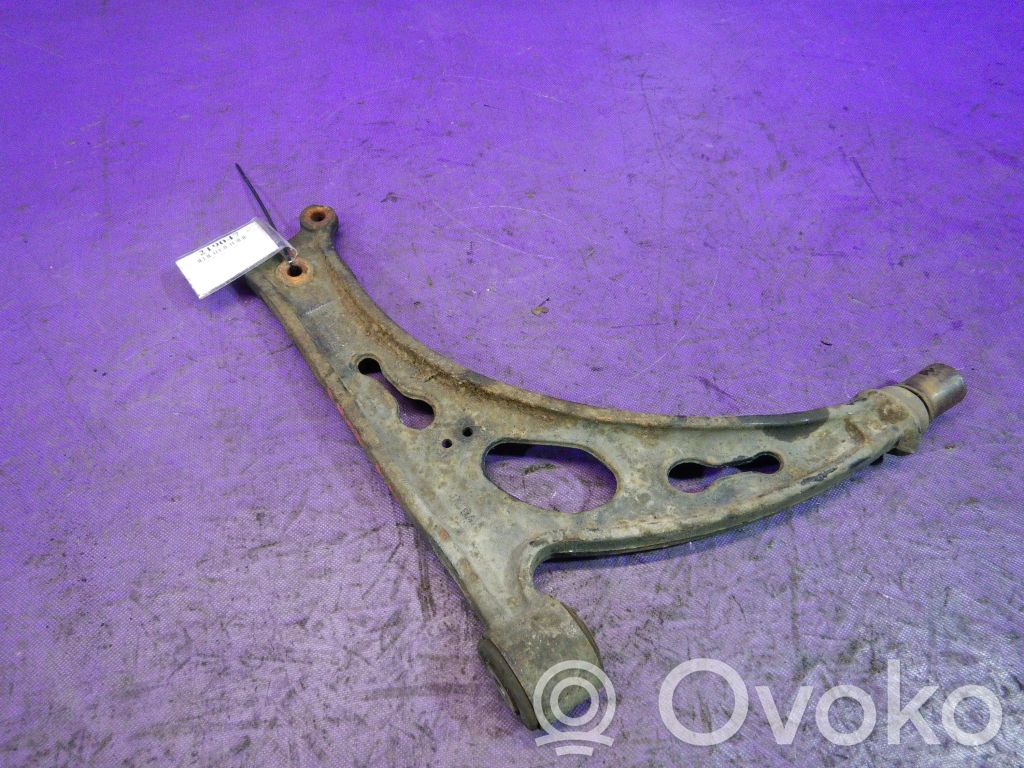 Volkswagen Touran I Etutukivarsi 