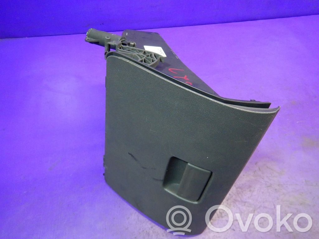 Ford Focus C-MAX Glove box 