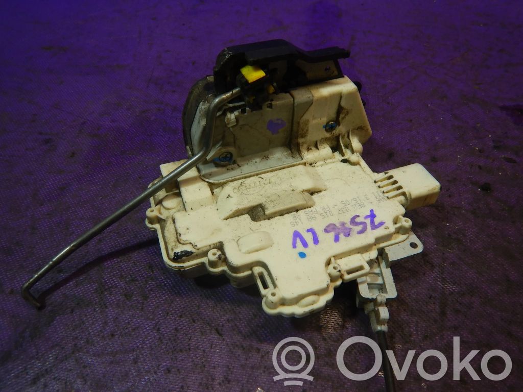 Audi A4 S4 B7 8E 8H Serrure de porte avant 