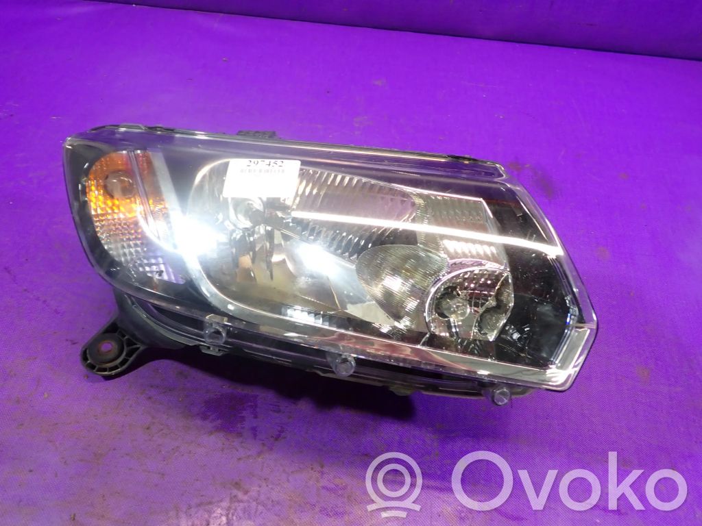 Dacia Sandero Headlight/headlamp 