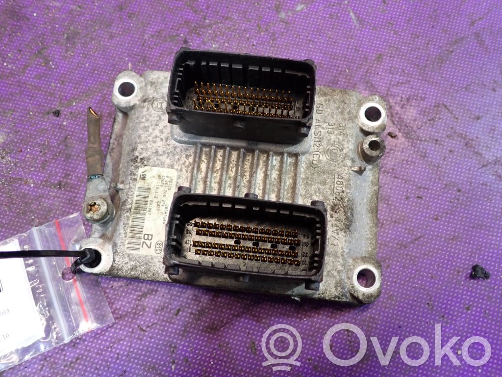 Opel Corsa C Unité de commande, module ECU de moteur 