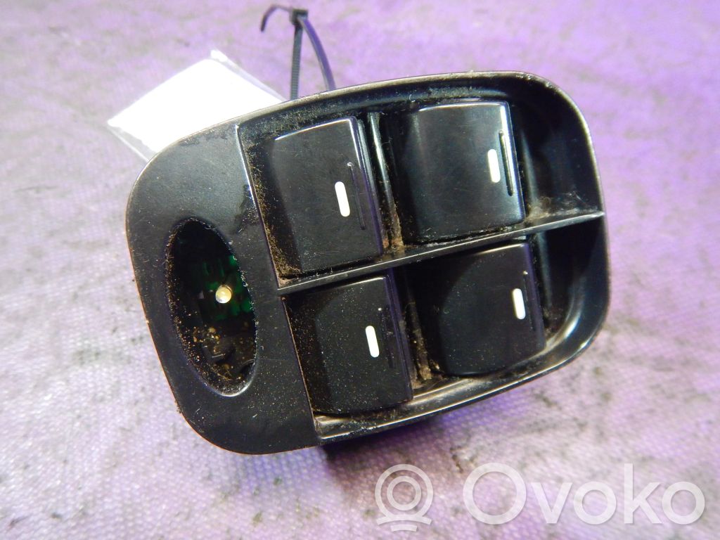 Interruptor de la ventanilla de ventilación   MR11G8,MR11G8