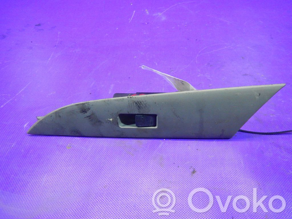 Mazda 3 I Quarter vent window switch 