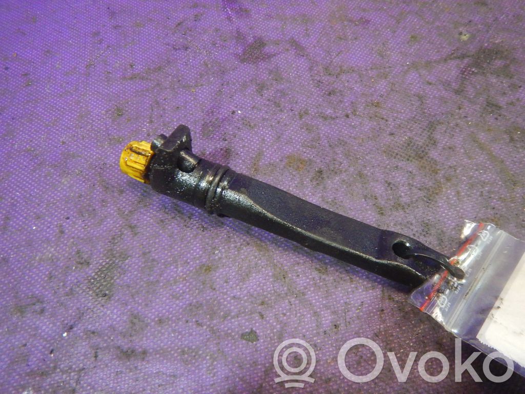 Opel Astra G Fuel injector 