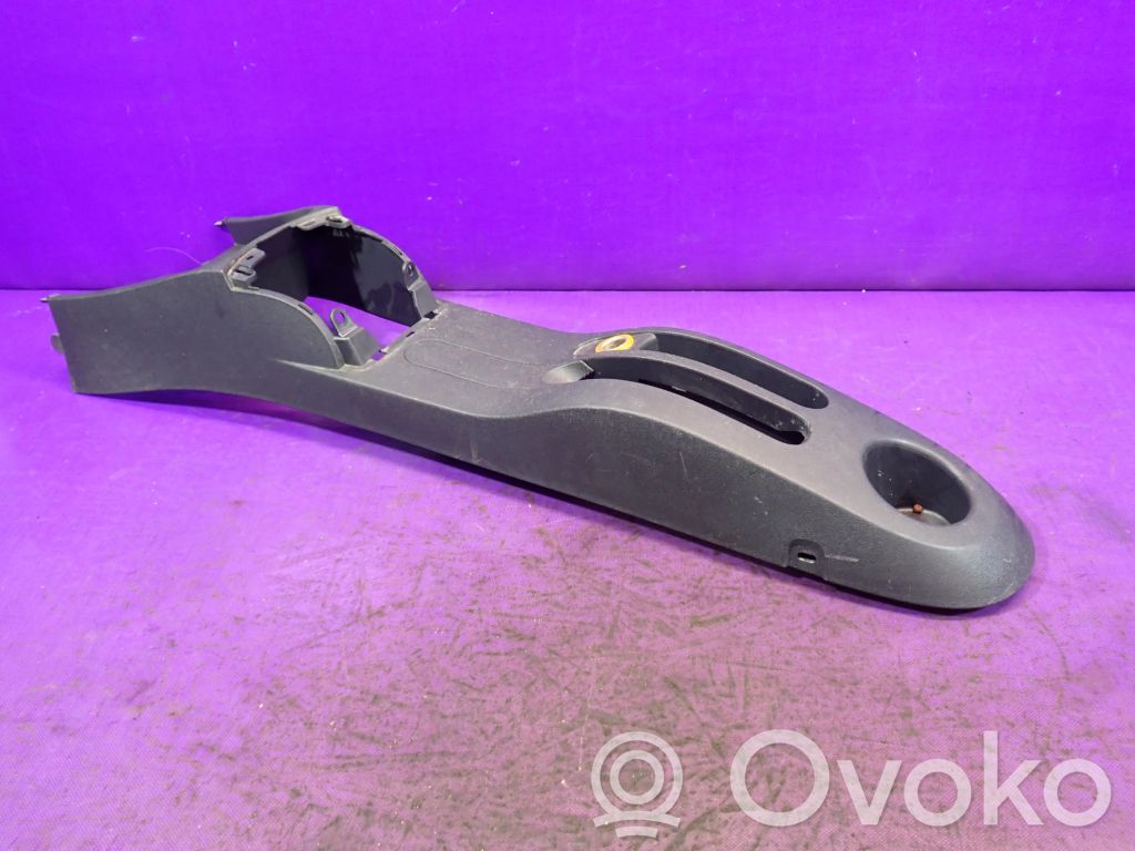 Renault Clio III Center console 