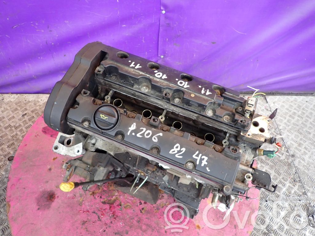 Peugeot 206 Двигатель 