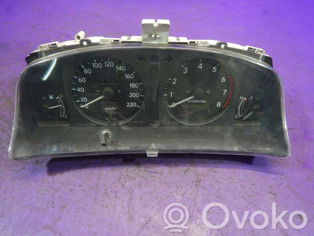 Toyota Corolla E110 Geschwindigkeitsmesser Cockpit 