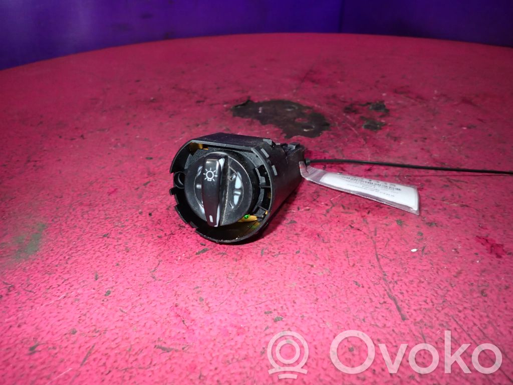 Skoda Fabia Mk1 (6Y) Interruptor de luz 