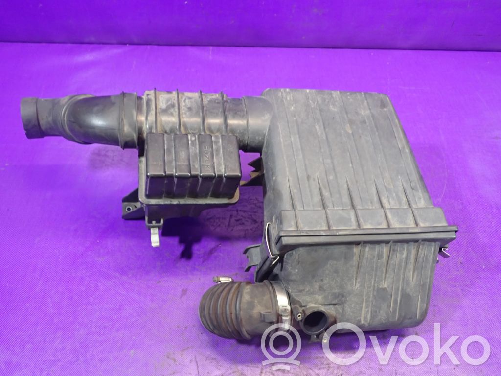 Suzuki Swift I Air filter box 