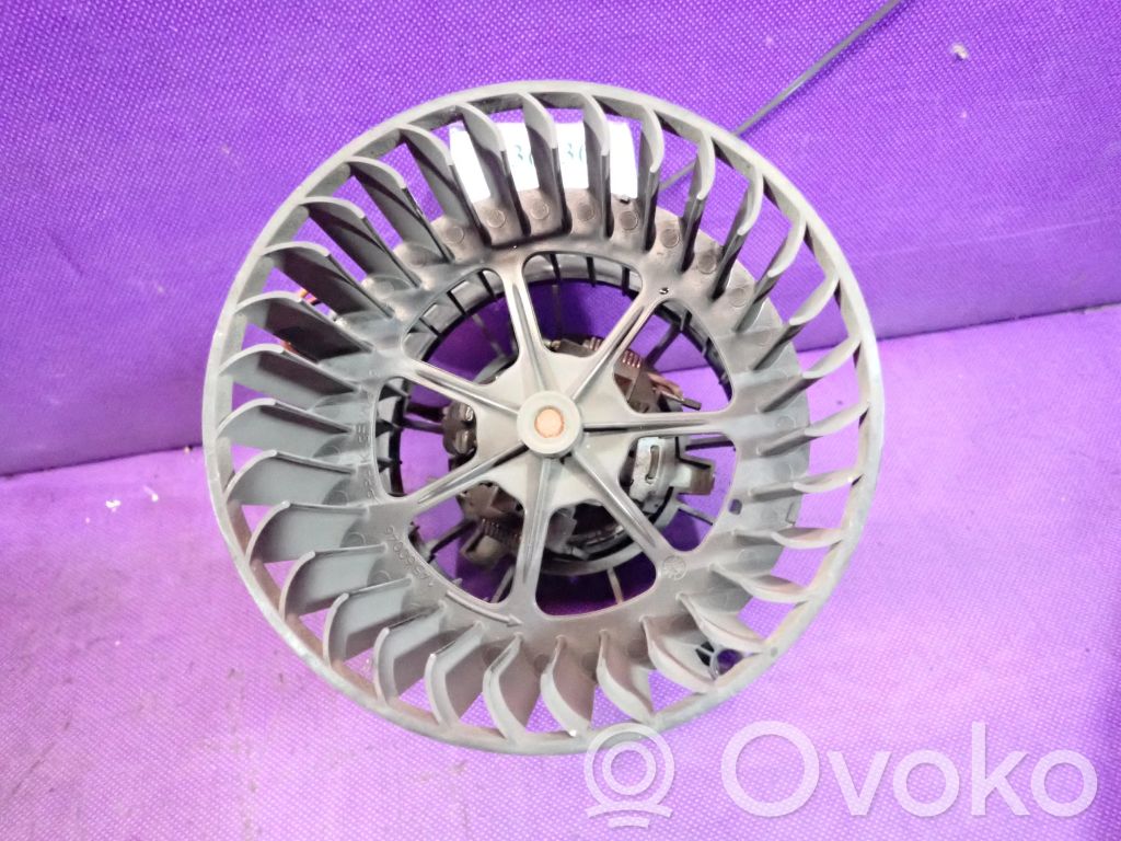 Ford Fiesta Ventilator aerotermă 