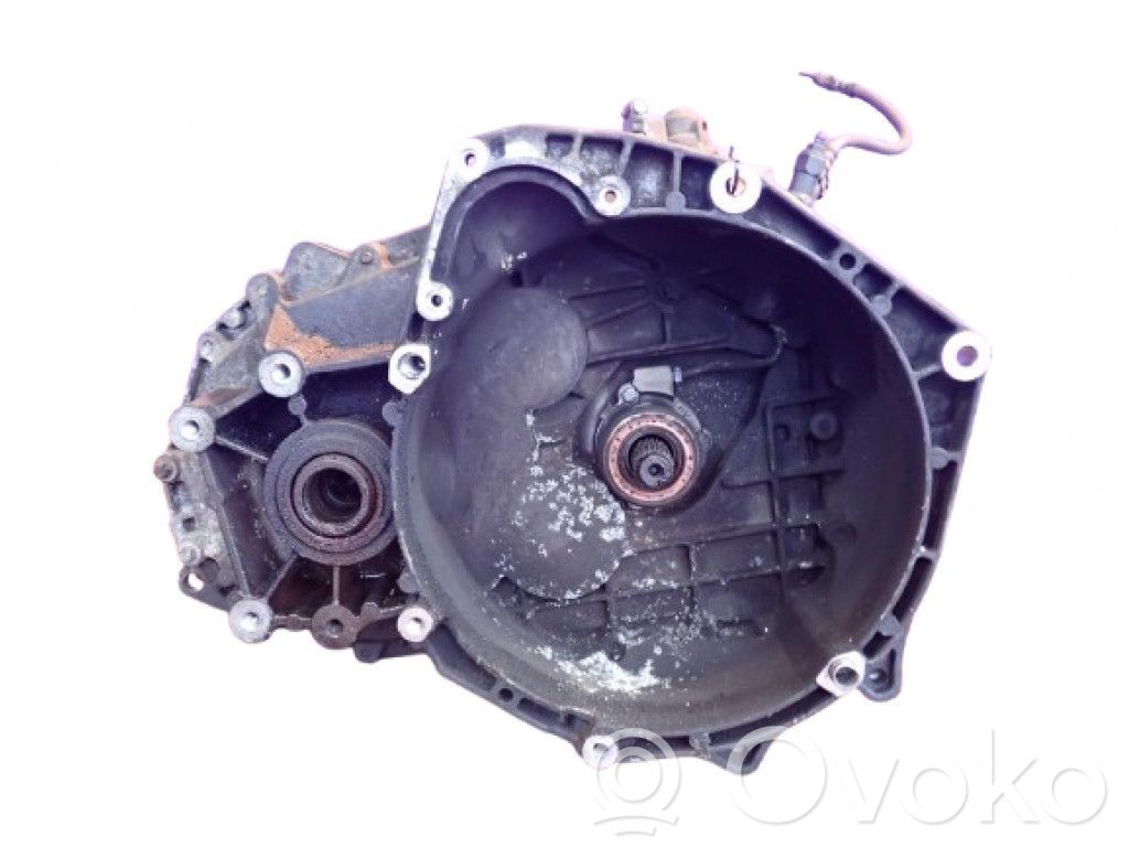 Cadillac BLS Cutie viteze manuală cu 5 trepte 