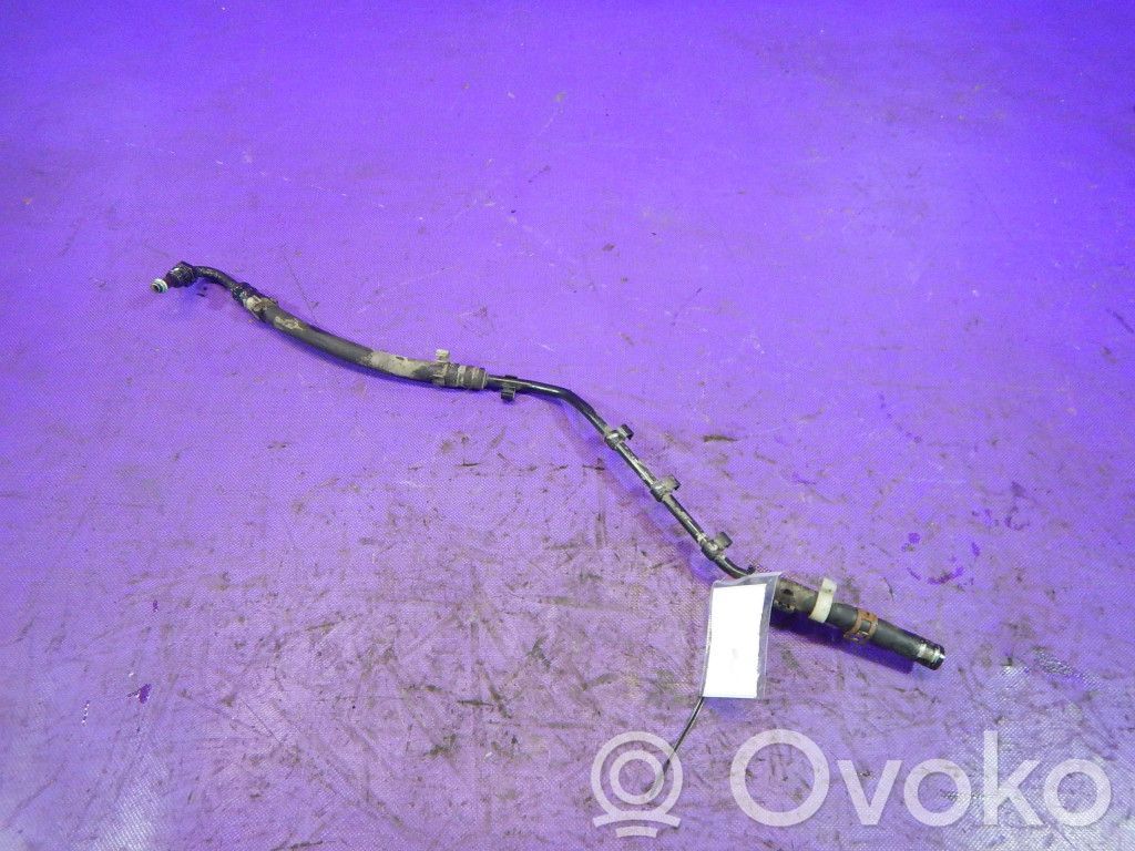 Ohjaustehostimen letkusto