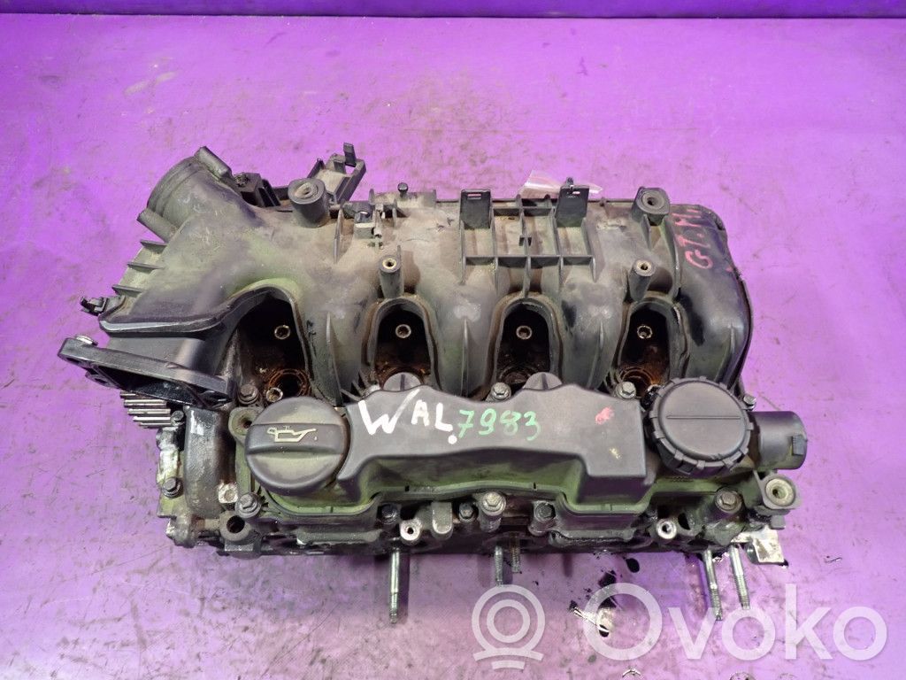 Citroen C4 I Engine head 