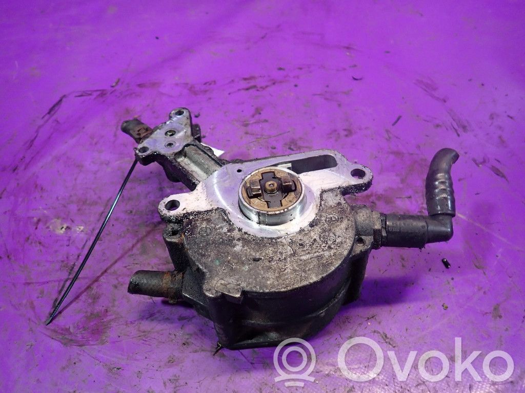 Volkswagen Caddy Pompe à vide