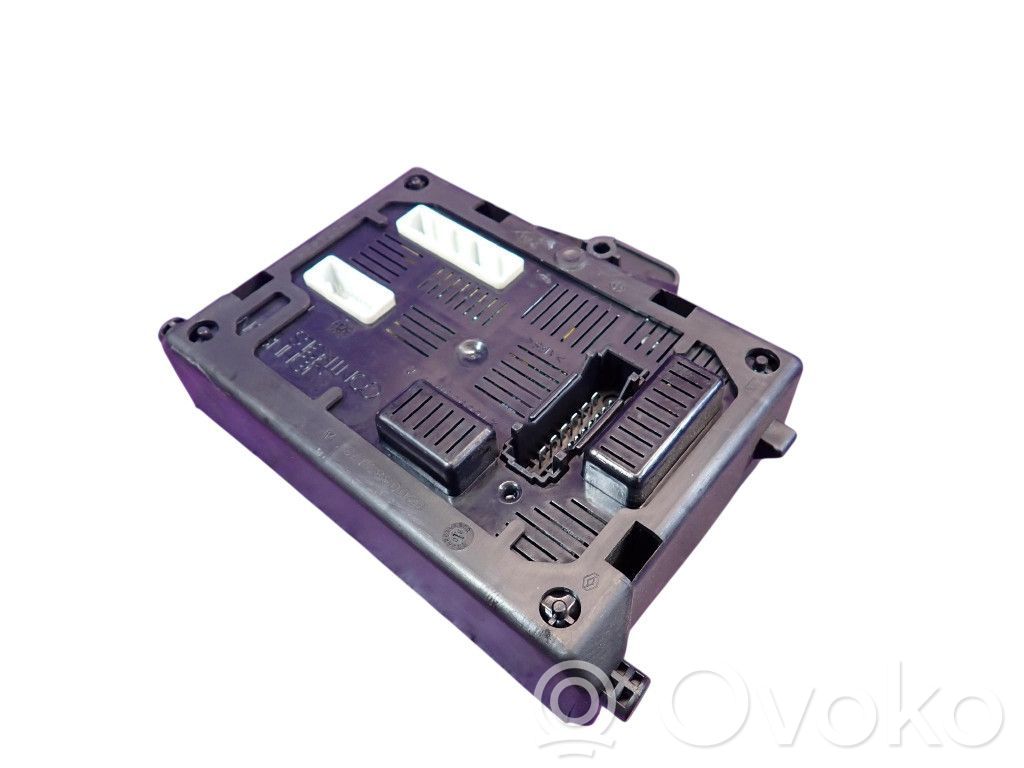 Renault Clio III Module de contrôle carrosserie centrale