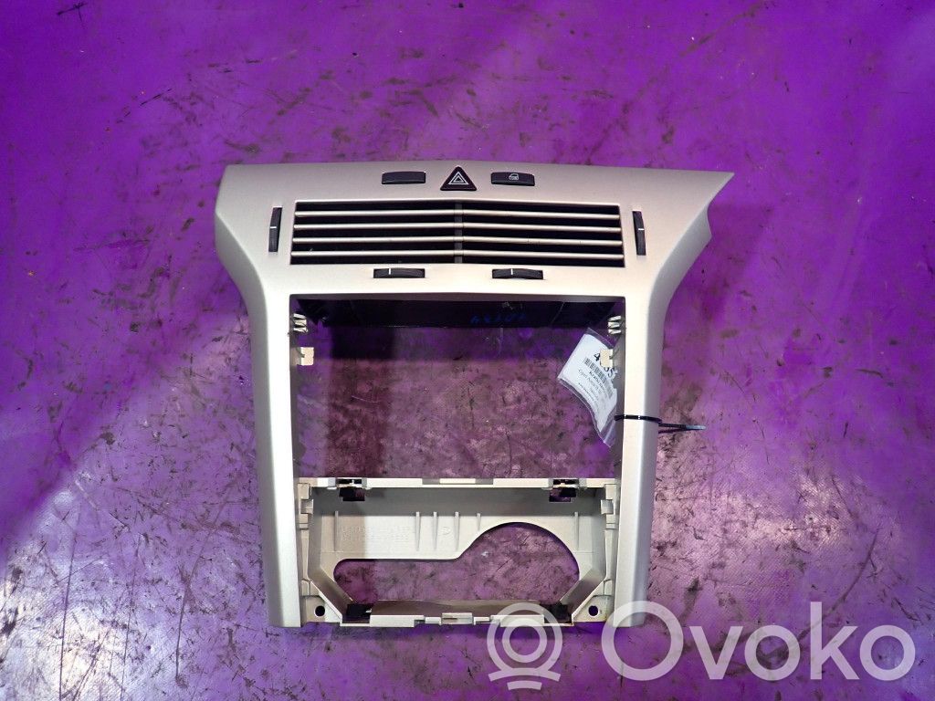 Opel Astra H Dashboard side air vent grill/cover trim