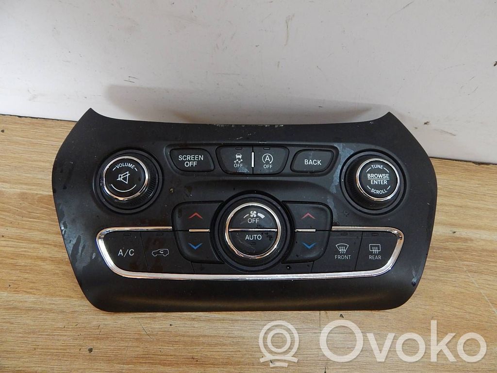 Jeep Cherokee Climate control unit 