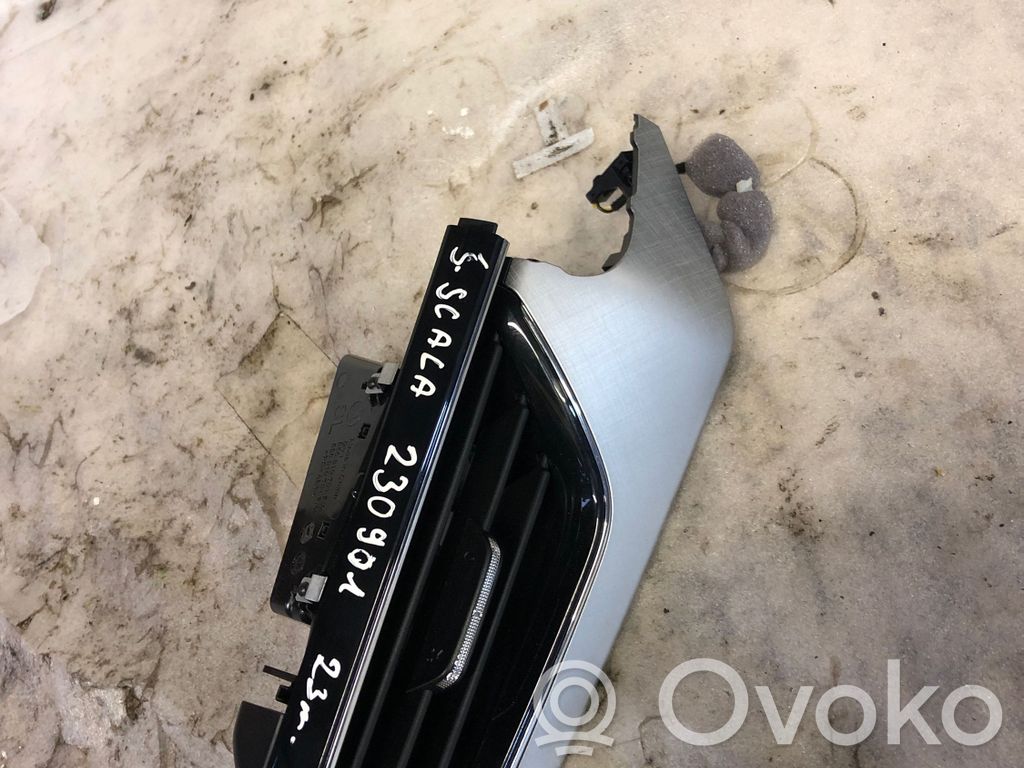Skoda Scala Boczna kratka nawiewu deski rozdzielczej 