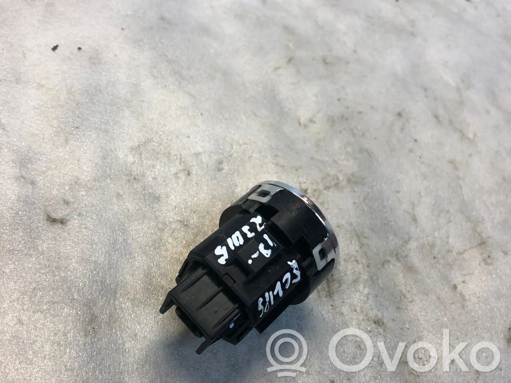 Mitsubishi Eclipse Cross Other switches/knobs/shifts 