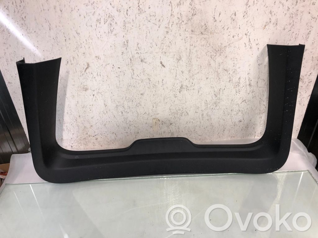 Tesla Model Y Tailgate/boot cover trim set 