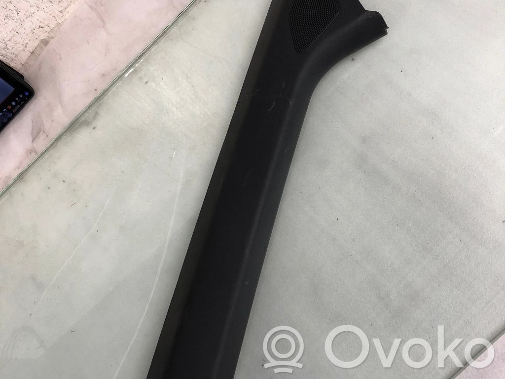 Seat Arona Osłona słupka szyby przedniej / A 