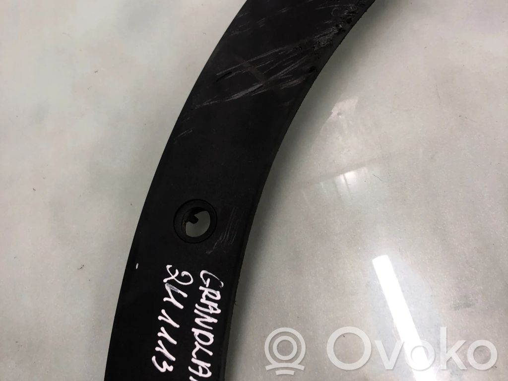 Opel Grandland X Modanatura separatore del paraurti anteriore 