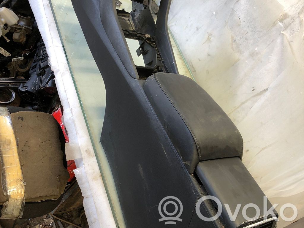 Skoda Karoq Consolă centrală 