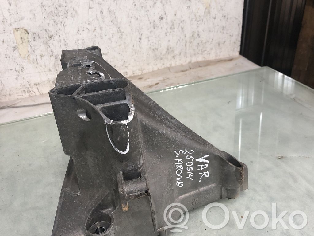 Seat Arona Engine mounting bracket 
