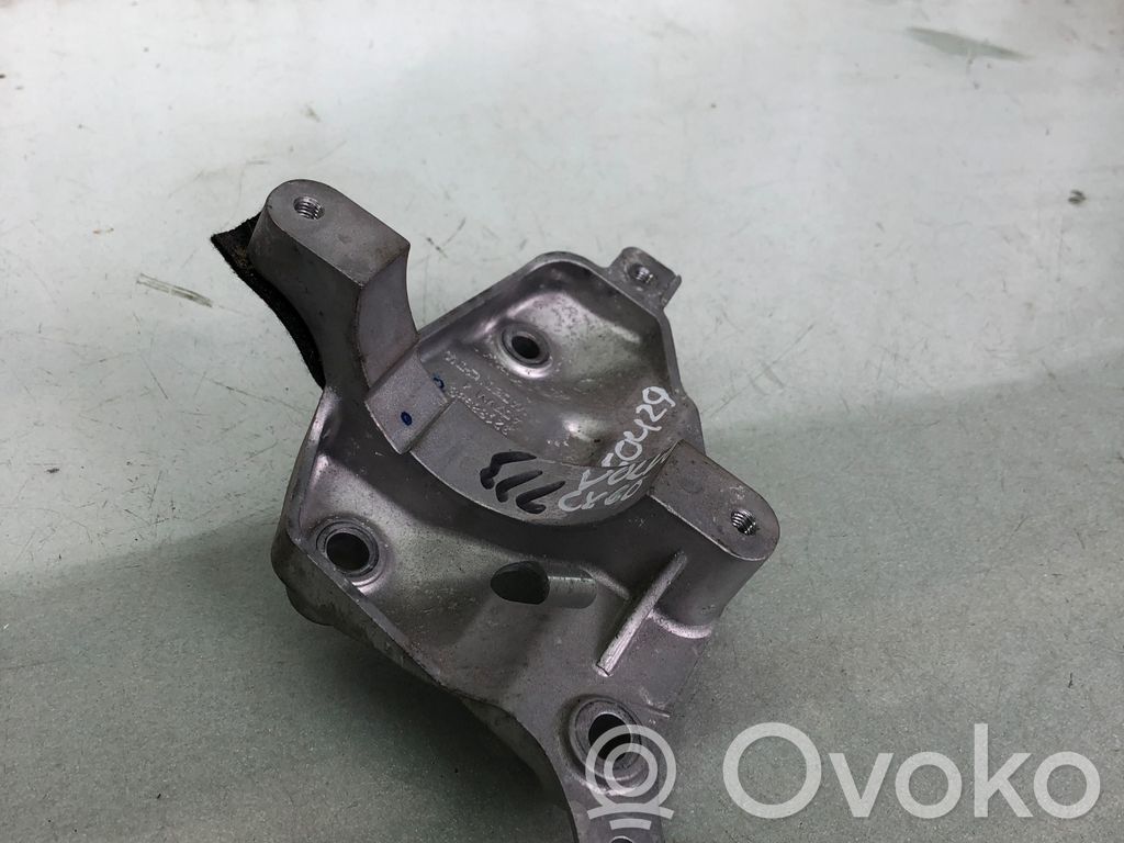 Engine mounting bracket   32138983