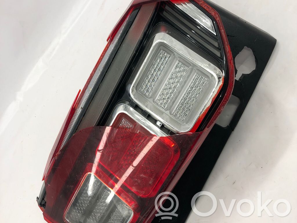 Takavalot   92401S8100