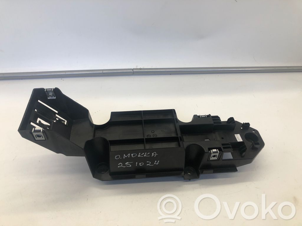 Autres éléments de console centrale   MP8599