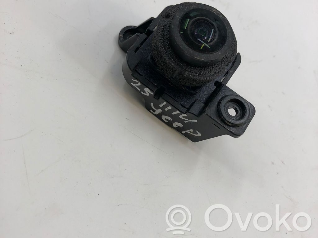 Camara trasera coche   68455043AB