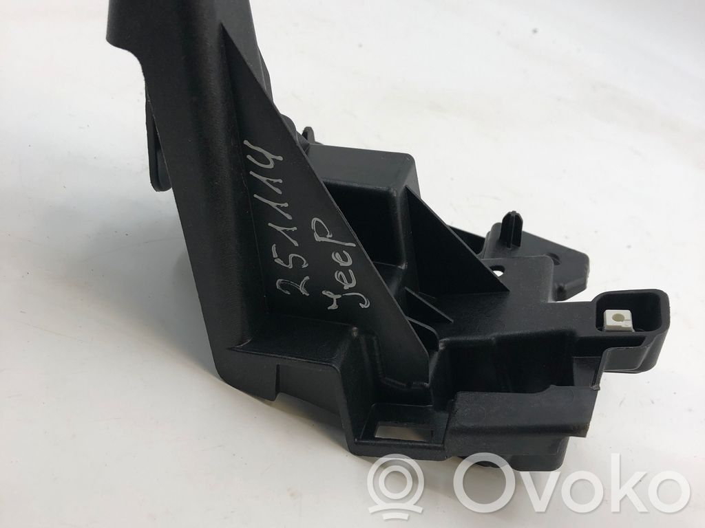 Rear bumper mounting bracket   53492979