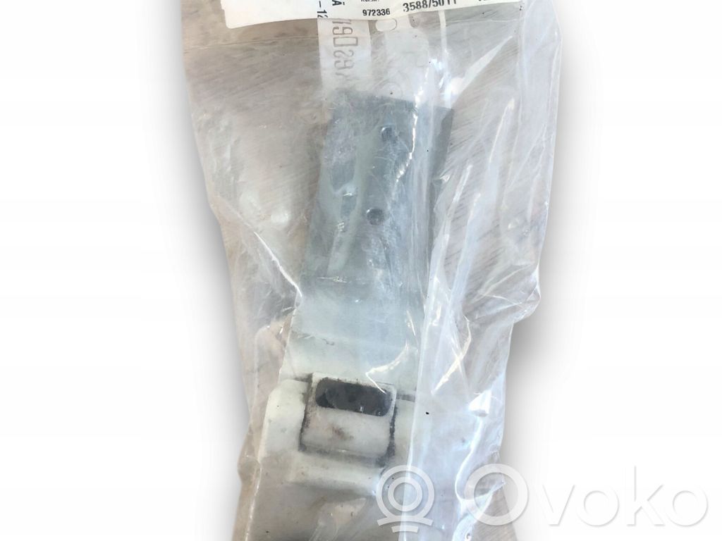 Opel Corsa C Loading door hinge set 