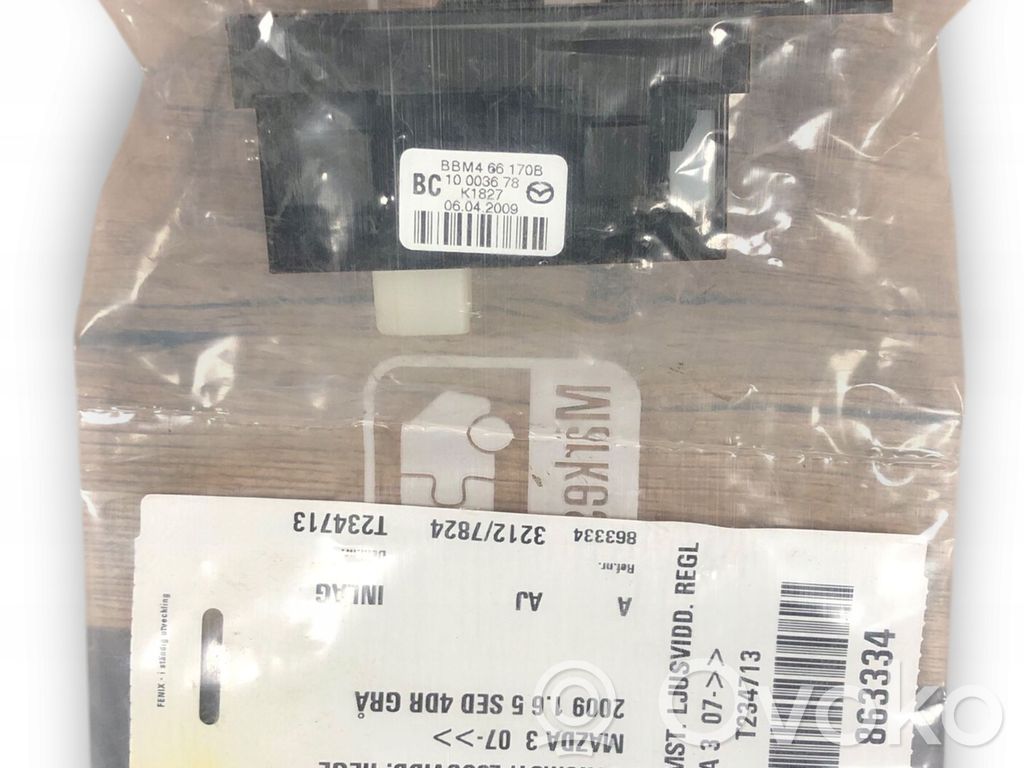 Headlight level height control switch   BBM466170B
