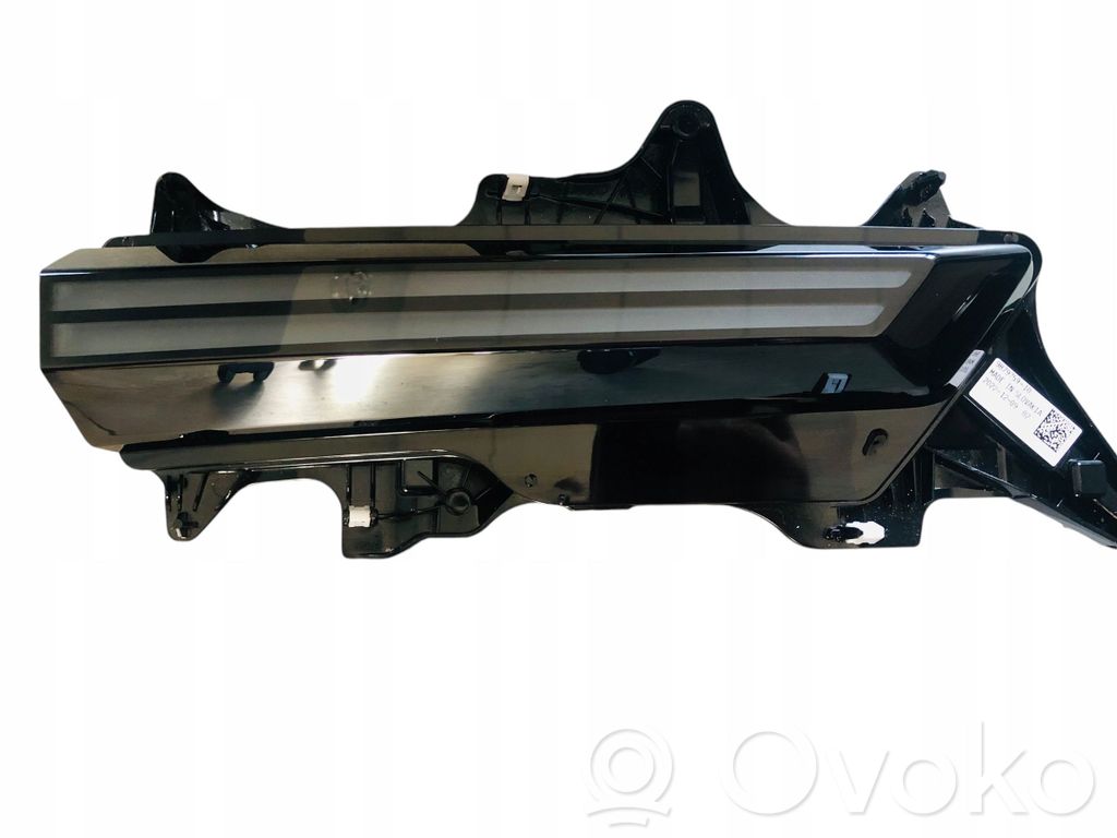 BMW XM Lampy tylnej klapy bagażnika 