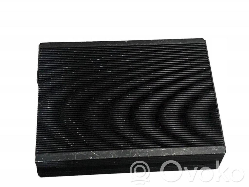 Sound amplifier   9408488