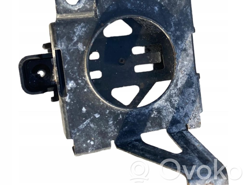 Headlight part   15184300