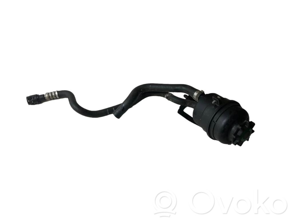 Ohjaustehostimen nestesäiliö   1097164,32411097164,6760251,32416760251