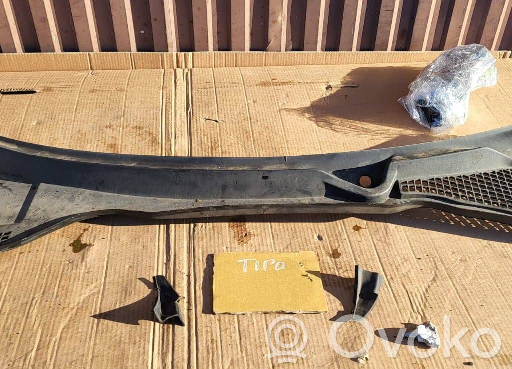 Fiat Tipo Wiper trim 