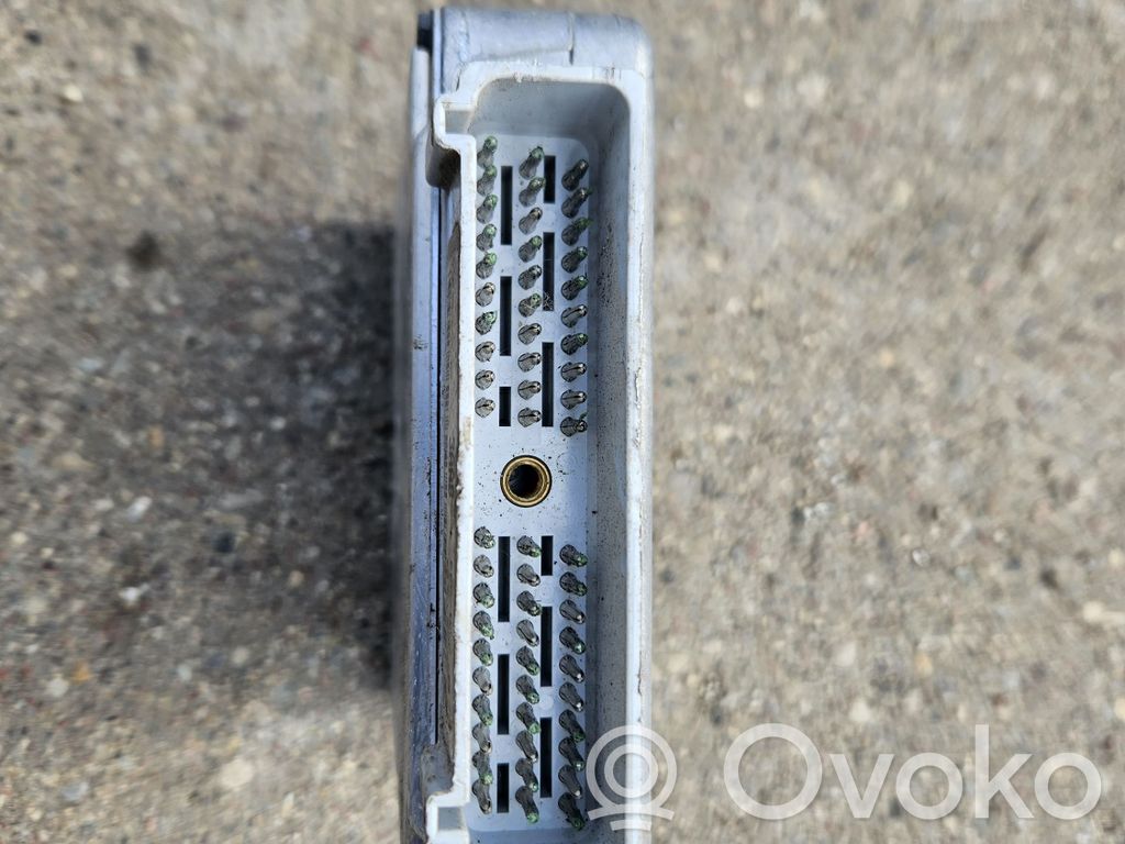 Unidad de control/módulo del motor   93AB12A650AB